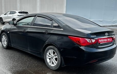Hyundai Sonata VI, 2011 год, 825 000 рублей, 2 фотография
