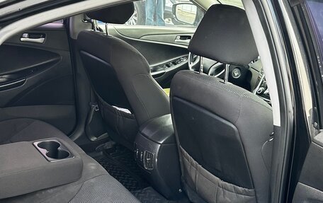 Hyundai Sonata VI, 2011 год, 825 000 рублей, 11 фотография