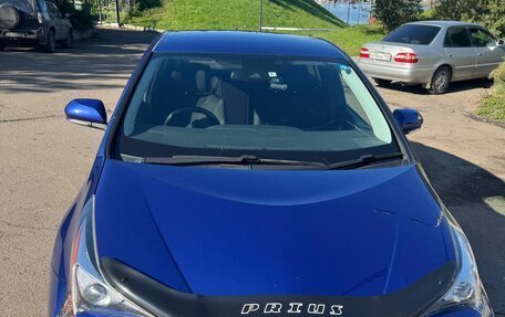 Toyota Prius IV XW50, 2016 год, 1 700 000 рублей, 9 фотография