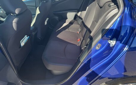 Toyota Prius IV XW50, 2016 год, 1 700 000 рублей, 20 фотография