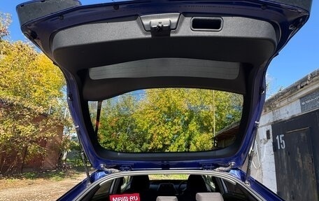 Toyota Prius IV XW50, 2016 год, 1 700 000 рублей, 32 фотография