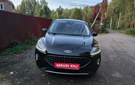 Ford Escape, 2022 год, 1 800 000 рублей, 2 фотография