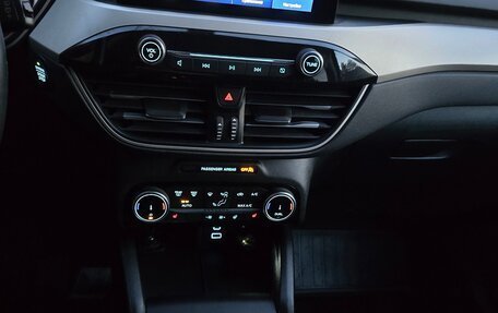 Ford Escape, 2022 год, 1 800 000 рублей, 14 фотография