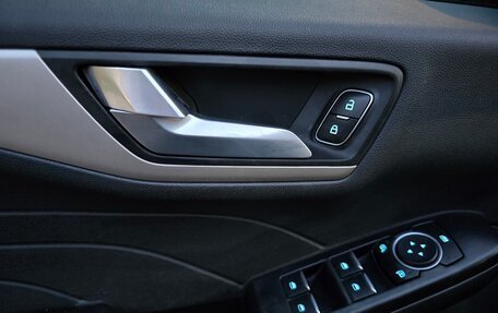 Ford Escape, 2022 год, 1 800 000 рублей, 21 фотография
