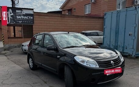 Renault Sandero I, 2012 год, 790 000 рублей, 2 фотография