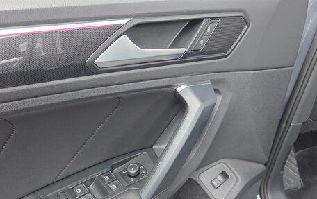 Volkswagen Tiguan II, 2022 год, 2 980 001 рублей, 9 фотография