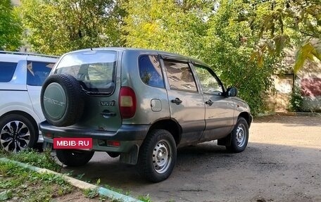 Chevrolet Niva I рестайлинг, 2005 год, 130 000 рублей, 4 фотография