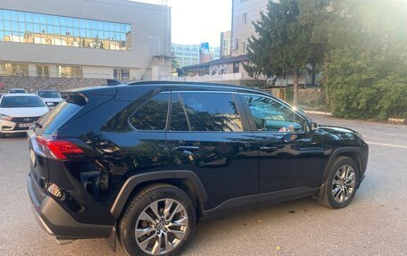 Toyota RAV4, 2021 год, 3 600 000 рублей, 4 фотография