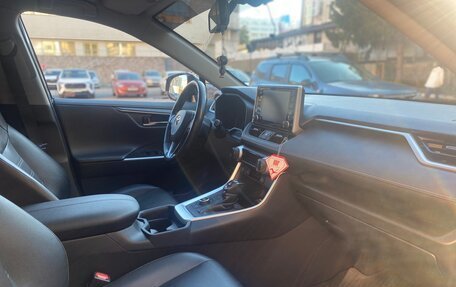 Toyota RAV4, 2021 год, 3 600 000 рублей, 14 фотография