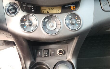 Toyota RAV4, 2011 год, 1 300 000 рублей, 17 фотография