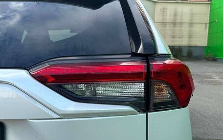 Toyota RAV4, 2020 год, 3 000 000 рублей, 11 фотография