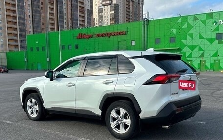 Toyota RAV4, 2020 год, 3 000 000 рублей, 7 фотография