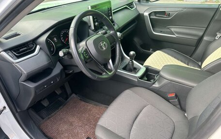 Toyota RAV4, 2020 год, 3 000 000 рублей, 15 фотография