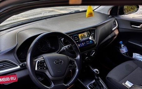 Hyundai Solaris II рестайлинг, 2018 год, 1 150 000 рублей, 7 фотография