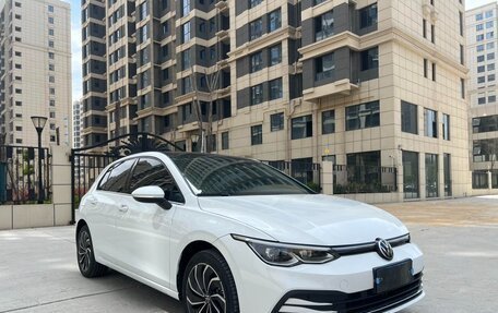 Volkswagen Golf VIII, 2023 год, 2 090 000 рублей, 1 фотография