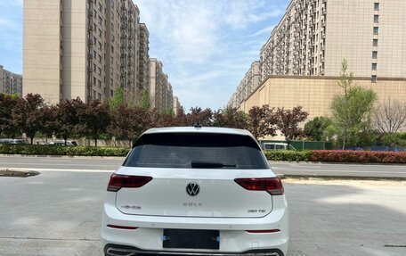 Volkswagen Golf VIII, 2023 год, 2 090 000 рублей, 4 фотография