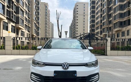 Volkswagen Golf VIII, 2023 год, 2 090 000 рублей, 2 фотография