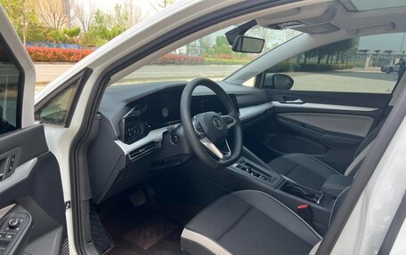 Volkswagen Golf VIII, 2023 год, 2 090 000 рублей, 8 фотография