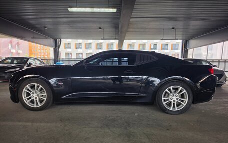 Chevrolet Camaro VI, 2021 год, 2 800 000 рублей, 2 фотография
