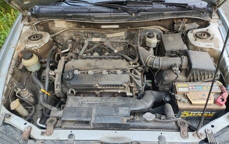 KIA Shuma II, 2001 год, 200 000 рублей, 4 фотография
