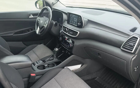 Hyundai Tucson III, 2018 год, 2 430 000 рублей, 8 фотография