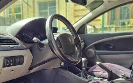 Renault Fluence I, 2011 год, 750 000 рублей, 8 фотография