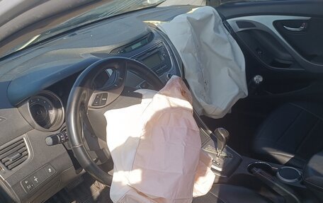 Hyundai Elantra V, 2013 год, 700 000 рублей, 12 фотография
