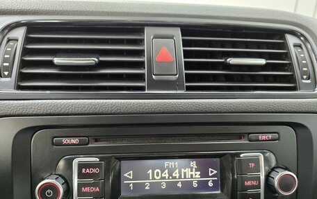 Volkswagen Jetta VI, 2012 год, 1 149 000 рублей, 13 фотография
