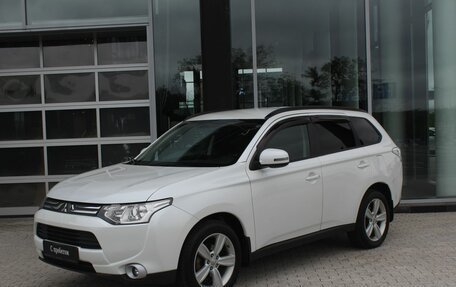 Mitsubishi Outlander III рестайлинг 3, 2013 год, 1 090 000 рублей, 1 фотография