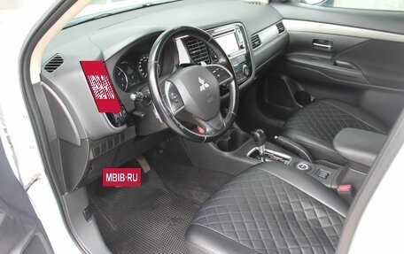 Mitsubishi Outlander III рестайлинг 3, 2013 год, 1 090 000 рублей, 8 фотография