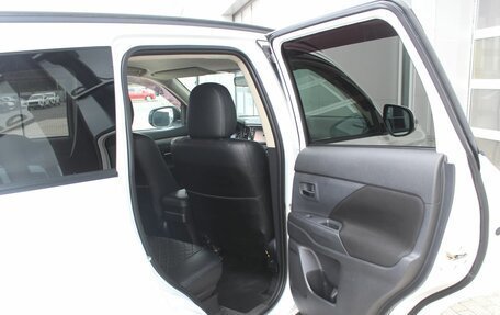 Mitsubishi Outlander III рестайлинг 3, 2013 год, 1 090 000 рублей, 18 фотография