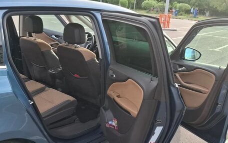 Opel Zafira C рестайлинг, 2013 год, 930 000 рублей, 5 фотография