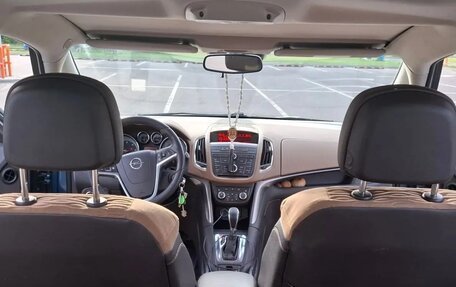 Opel Zafira C рестайлинг, 2013 год, 930 000 рублей, 6 фотография