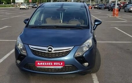 Opel Zafira C рестайлинг, 2013 год, 930 000 рублей, 16 фотография