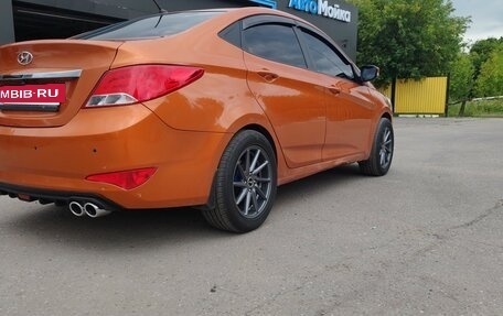 Hyundai Solaris II рестайлинг, 2015 год, 600 000 рублей, 4 фотография