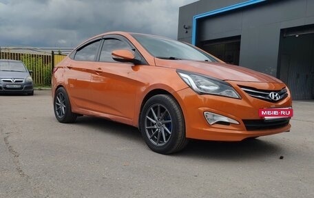Hyundai Solaris II рестайлинг, 2015 год, 600 000 рублей, 3 фотография