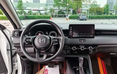 Honda Vezel, 2023 год, 1 710 001 рублей, 13 фотография