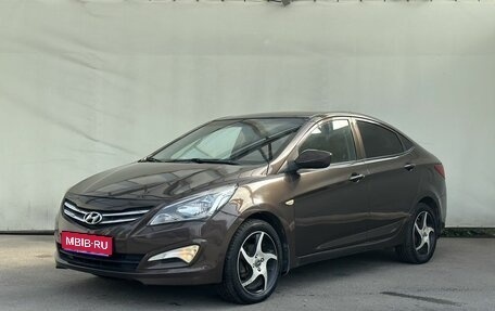 Hyundai Solaris II рестайлинг, 2016 год, 990 000 рублей, 1 фотография