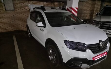 Renault Sandero II рестайлинг, 2021 год, 1 250 000 рублей, 2 фотография