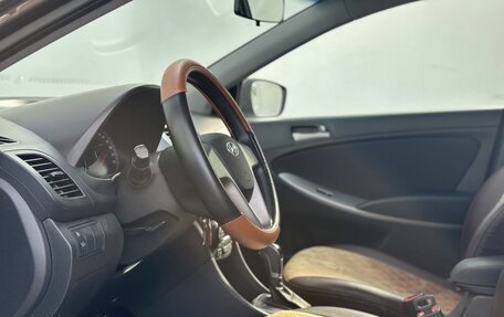Hyundai Solaris II рестайлинг, 2016 год, 990 000 рублей, 10 фотография