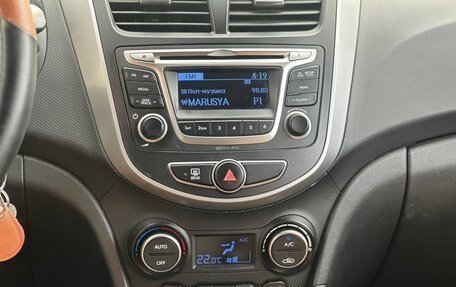 Hyundai Solaris II рестайлинг, 2016 год, 990 000 рублей, 17 фотография