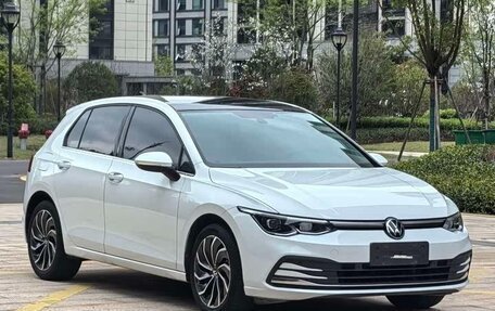 Volkswagen Golf VIII, 2023 год, 1 999 999 рублей, 1 фотография