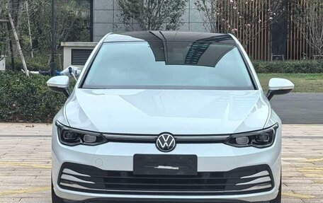 Volkswagen Golf VIII, 2023 год, 1 999 999 рублей, 2 фотография