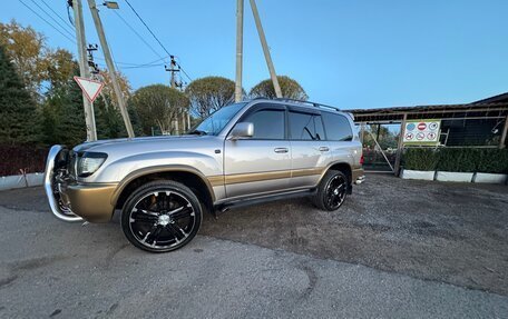 Toyota Land Cruiser 100 рестайлинг 2, 2001 год, 2 550 000 рублей, 4 фотография
