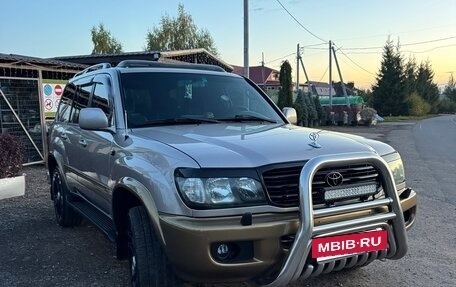 Toyota Land Cruiser 100 рестайлинг 2, 2001 год, 2 550 000 рублей, 2 фотография