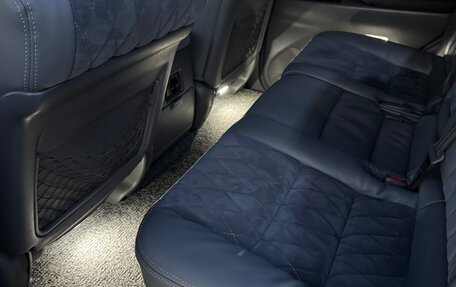 Toyota Land Cruiser 100 рестайлинг 2, 2001 год, 2 550 000 рублей, 10 фотография