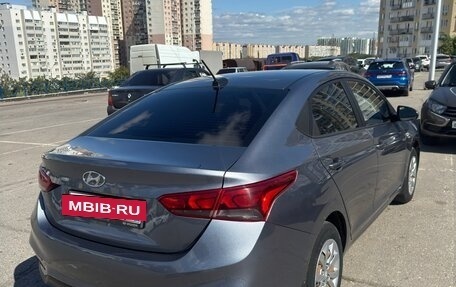 Hyundai Solaris II рестайлинг, 2019 год, 872 000 рублей, 3 фотография