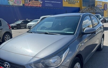 Hyundai Solaris II рестайлинг, 2019 год, 872 000 рублей, 2 фотография