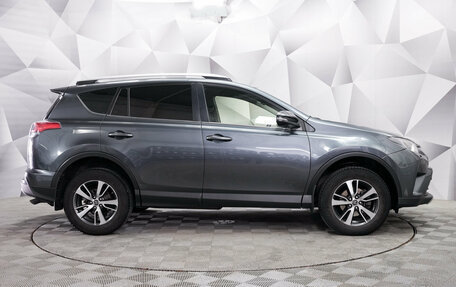 Toyota RAV4, 2016 год, 1 998 000 рублей, 6 фотография