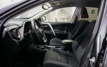 Toyota RAV4, 2016 год, 1 998 000 рублей, 10 фотография